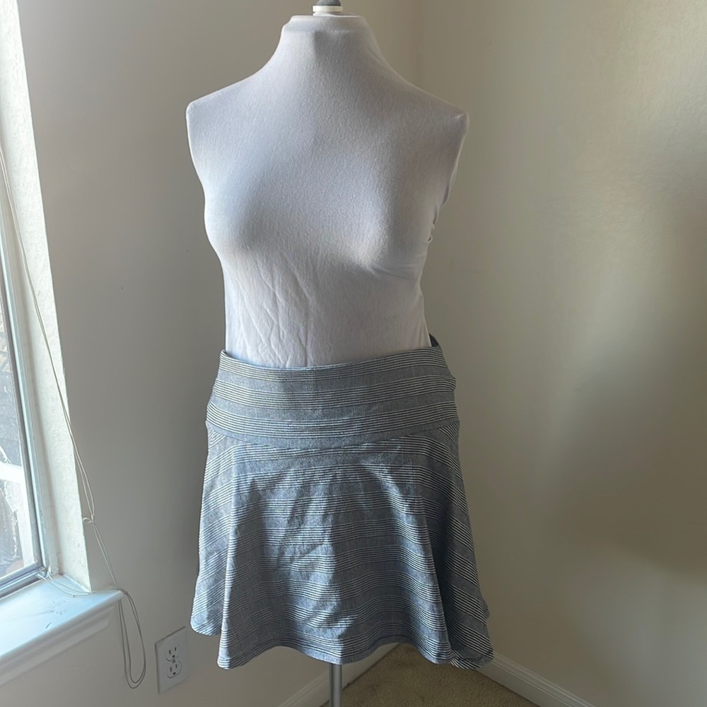 Torrid Gray Check Plaid Mini Flared Skirt A-line Flouncy Grunge sz 1